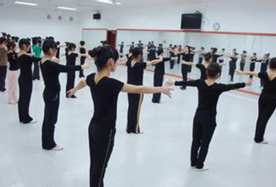 初中生讀重慶幼師學(xué)校，就業(yè)更具有優(yōu)勢