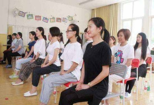 貴陽經(jīng)濟(jì)貿(mào)易中等專業(yè)學(xué)校是公辦還是民辦？