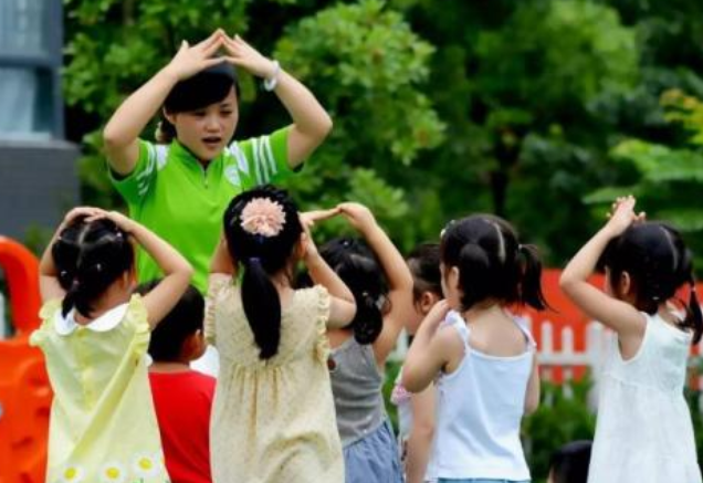 成都市哪個職業(yè)學校開設(shè)有幼師專業(yè)呢
