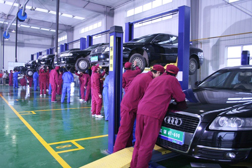 棗莊市勞動技工學(xué)校的汽車運用與維修專業(yè)怎么樣？