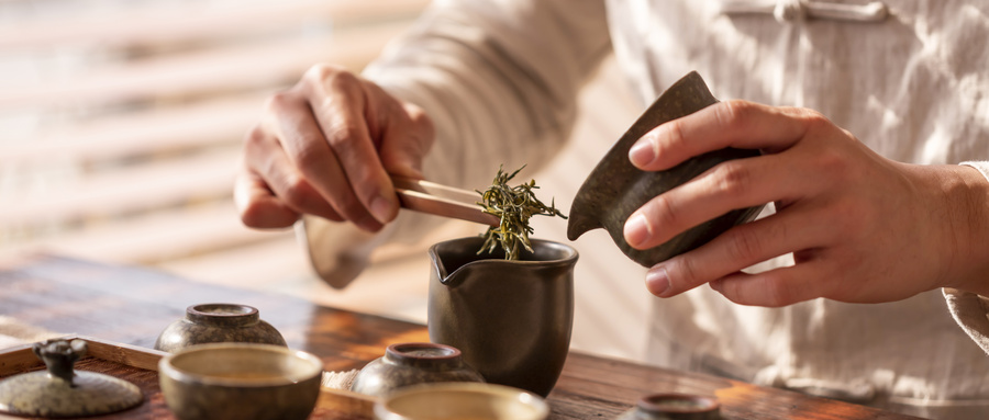茶藝師的前景和收入怎么樣？茶藝師培訓(xùn)_茶藝師證書國家補(bǔ)貼申請