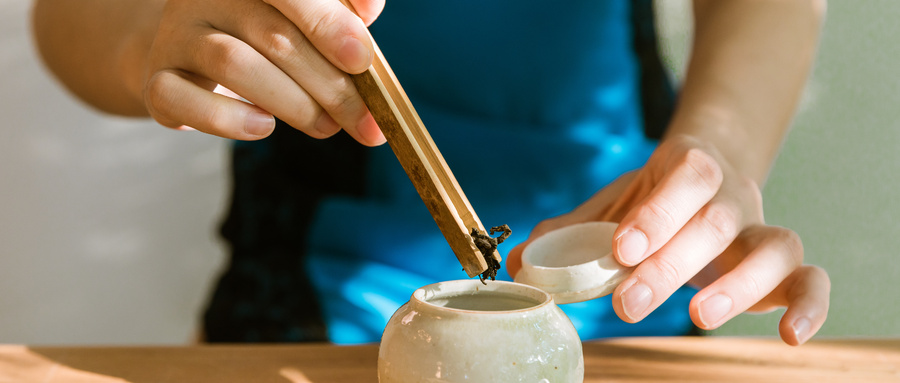 茶藝師的前景和收入怎么樣？茶藝師培訓(xùn)_茶藝師證書國家補(bǔ)貼申請