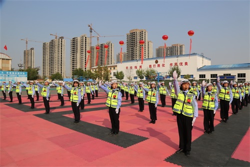 軍訓閱兵展風采，颯爽英姿致青春——金盾司法學?！皯c祝建國71周年暨2021年校閱式”大會隆重舉行