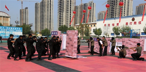 軍訓閱兵展風采，颯爽英姿致青春——金盾司法學?！皯c祝建國71周年暨2021年校閱式”大會隆重舉行
