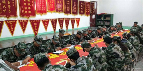 世界上沒有好的教育，只有適合的教育-------軍校職教中心（學(xué)院）