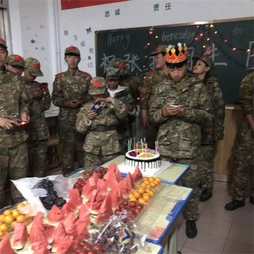 世界上沒有好的教育，只有適合的教育-------軍校職教中心（學(xué)院）